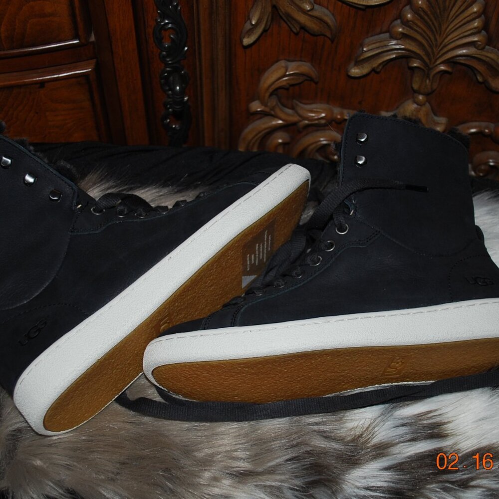 UGG black fur lined High top Sneakers New - Picture 4 of 4